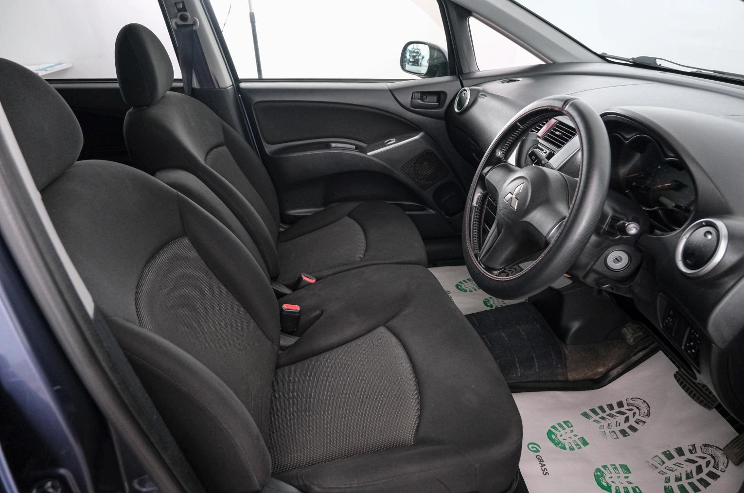Mitsubishi Colt 7 из 20