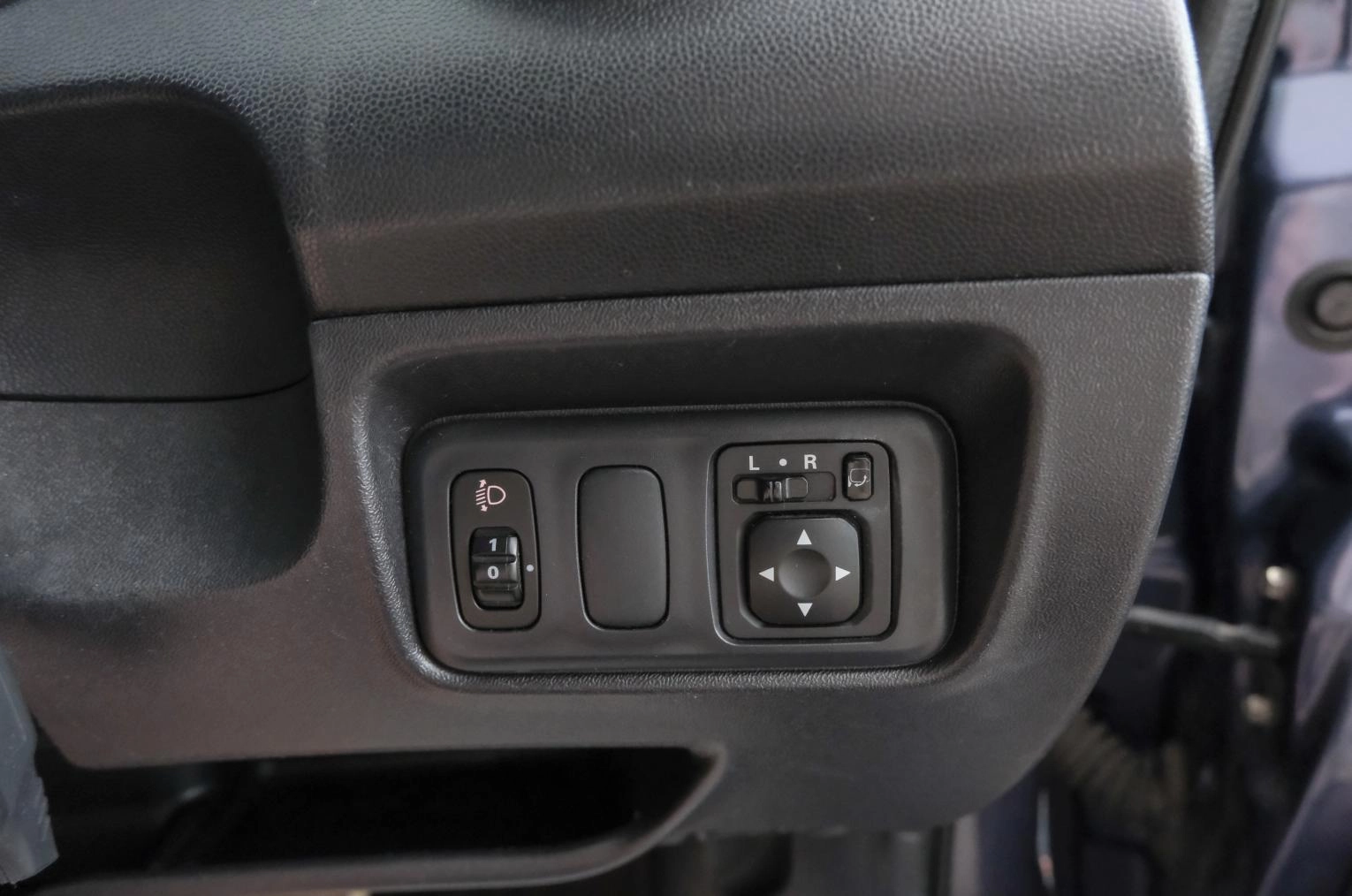 Mitsubishi Colt 16 из 20