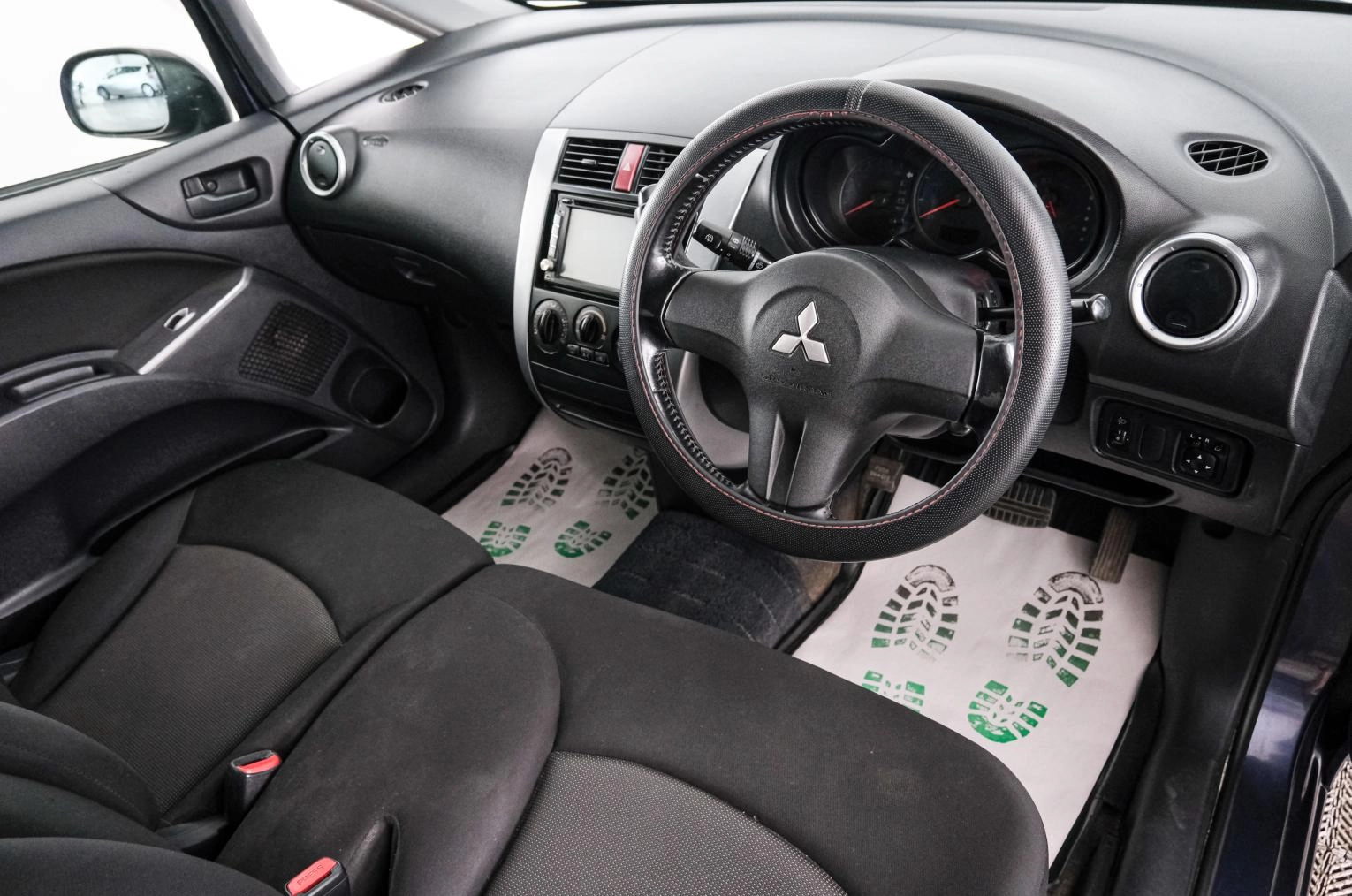 Mitsubishi Colt 8 из 20