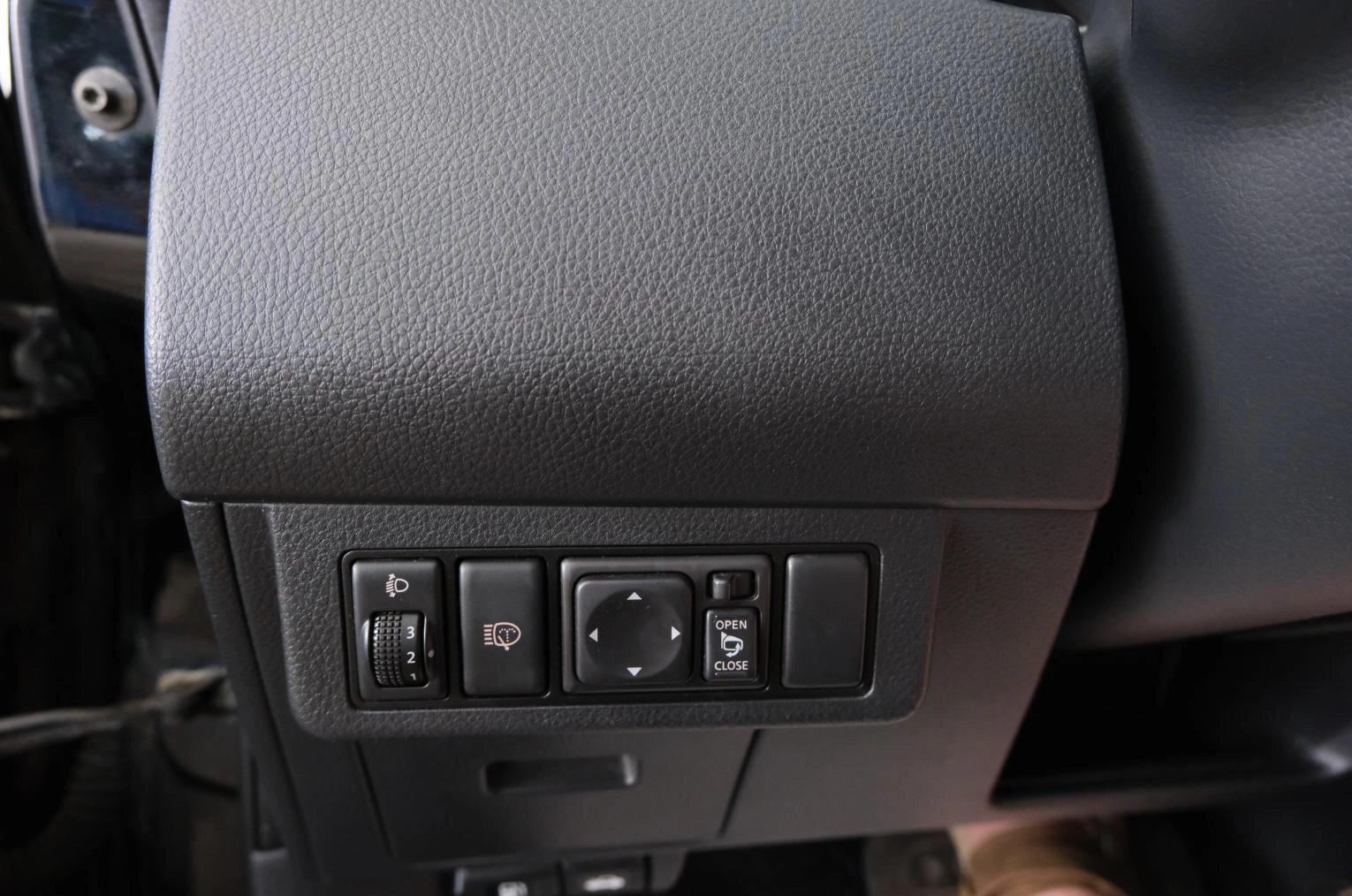 Nissan Tiida 17 из 21