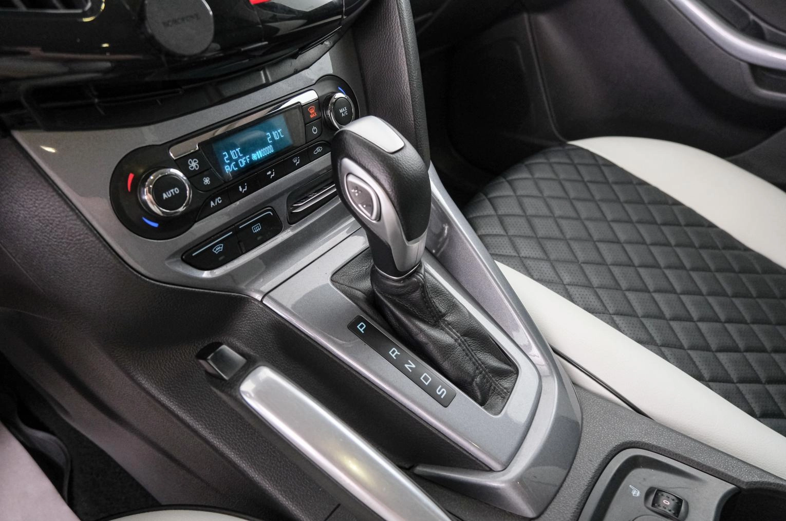 Ford Focus 17 из 22