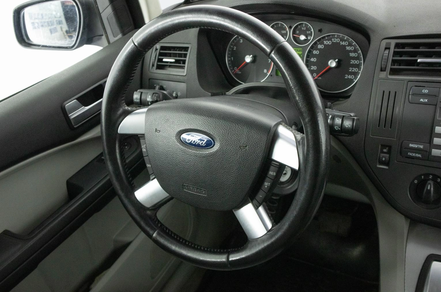 Ford C-MAX 12 из 21
