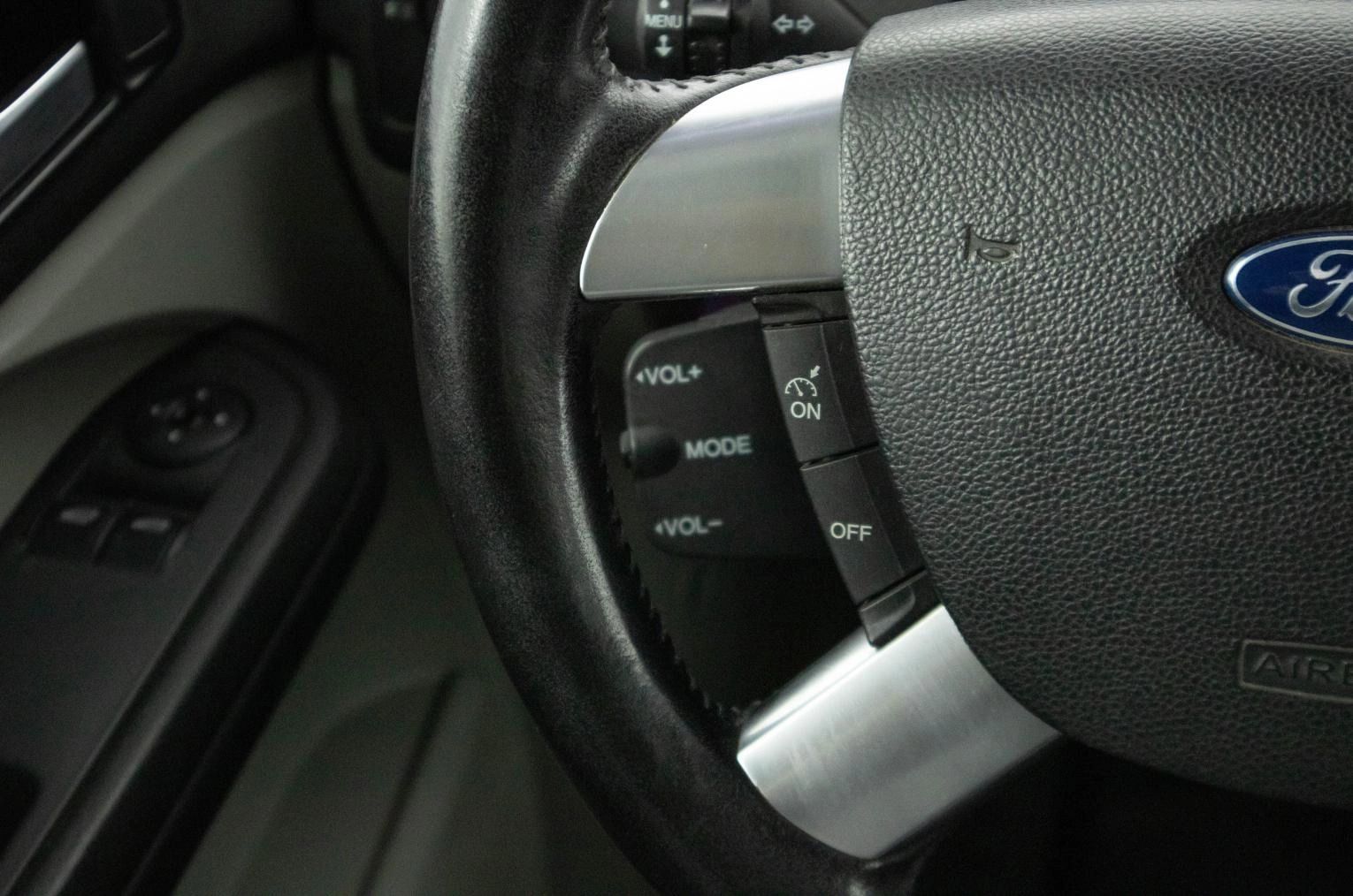 Ford C-MAX 18 из 21
