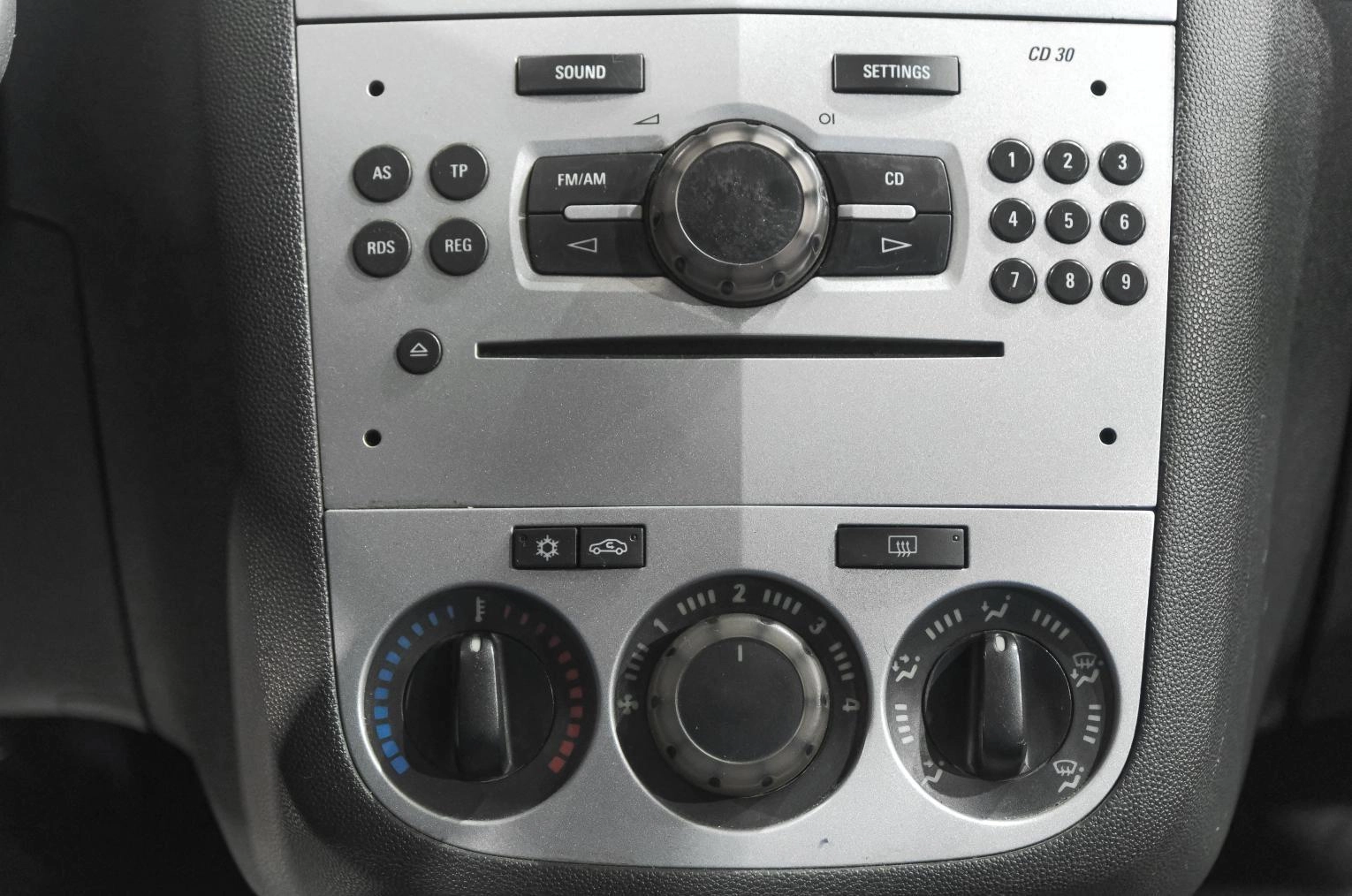 Opel Corsa 14 из 20