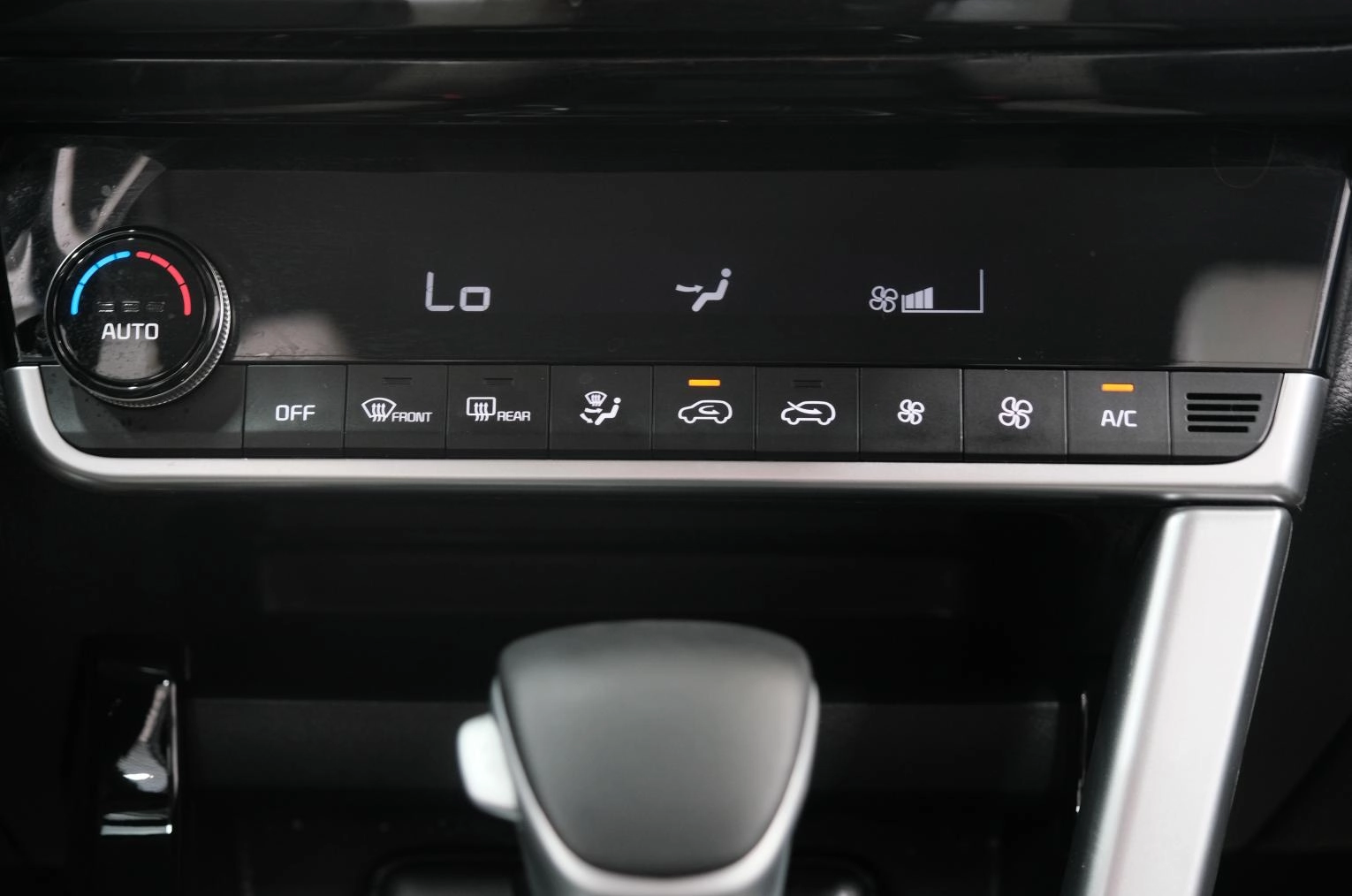 KIA Seltos 18 из 27