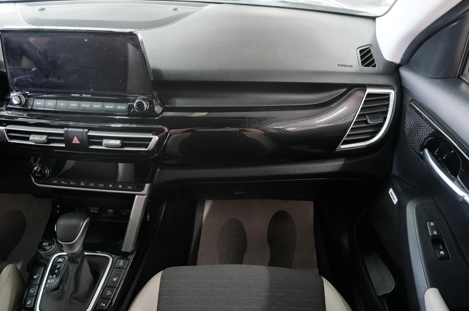 KIA Seltos 22 из 27