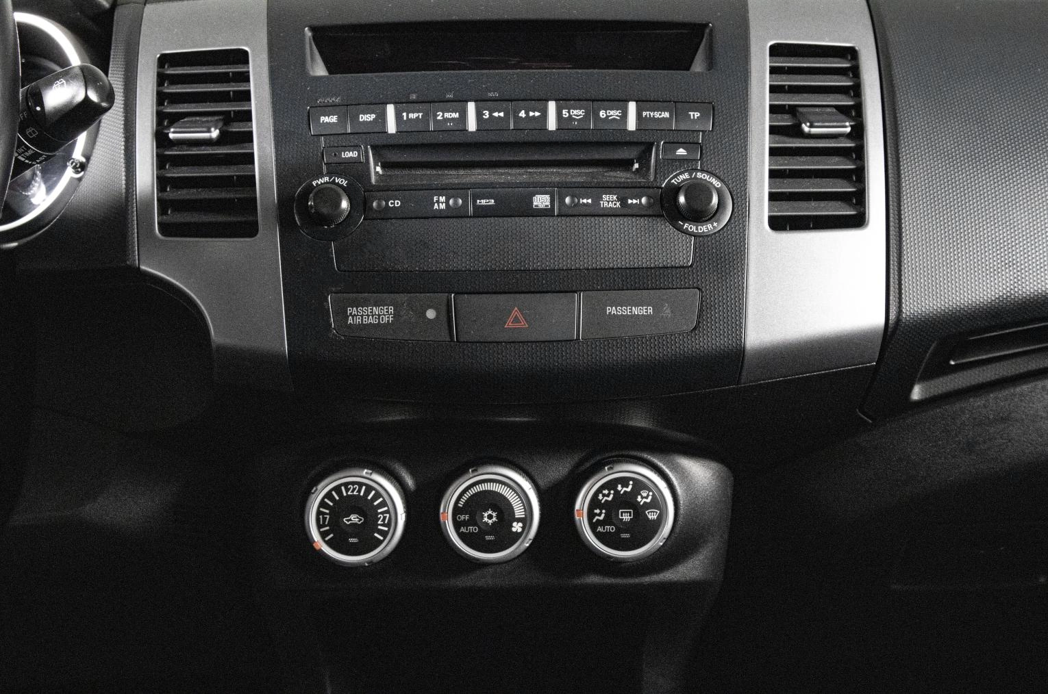 Mitsubishi Outlander 14 из 18