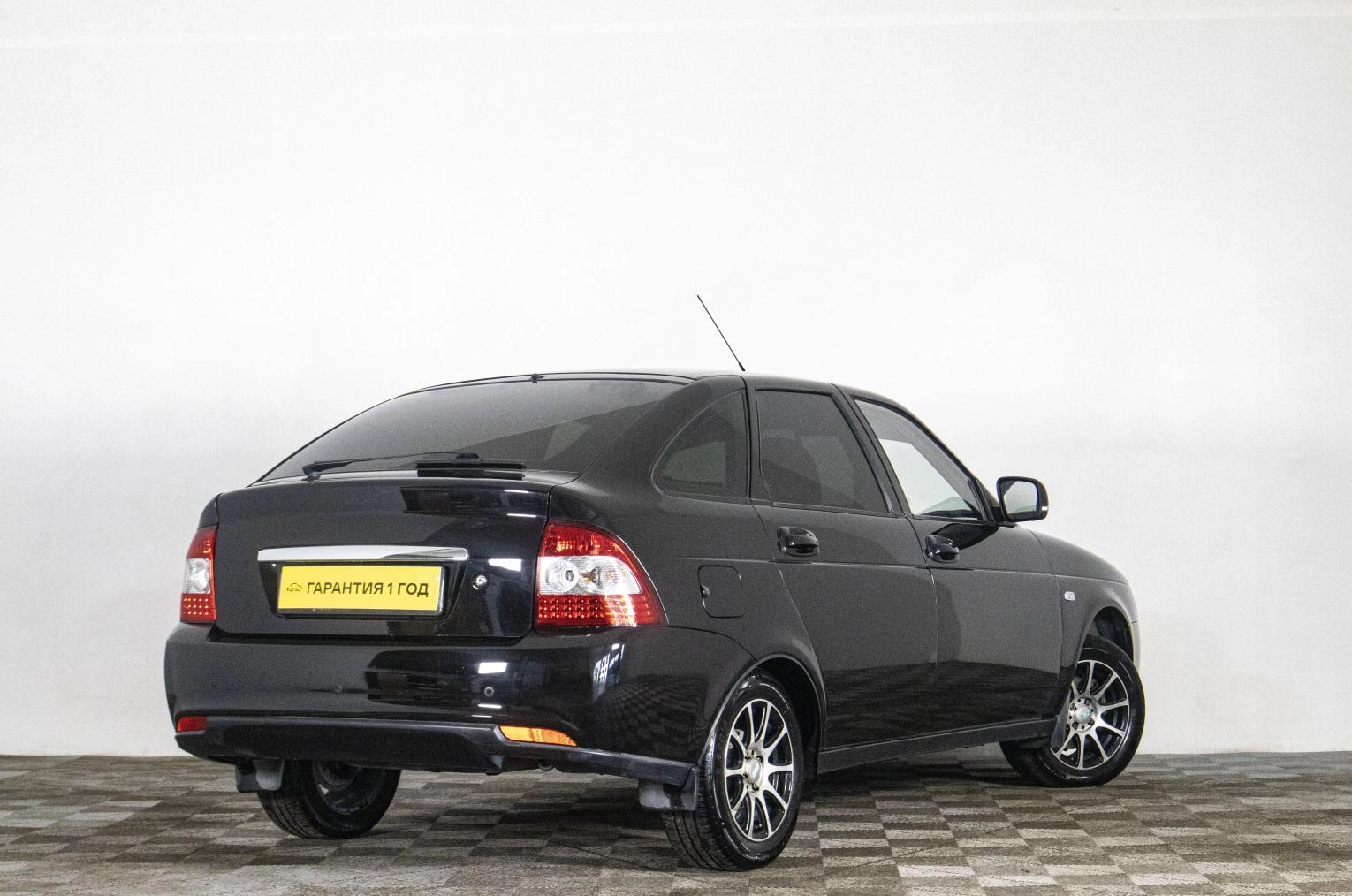 ВАЗ (LADA) Priora 4 из 17