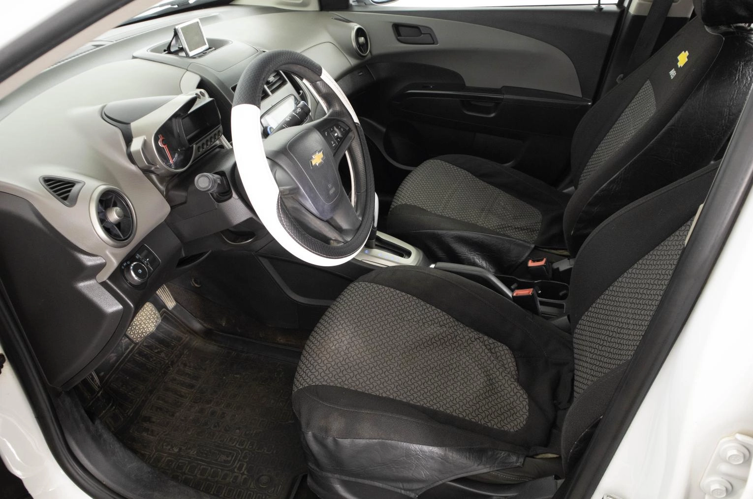 Chevrolet Aveo 7 из 19