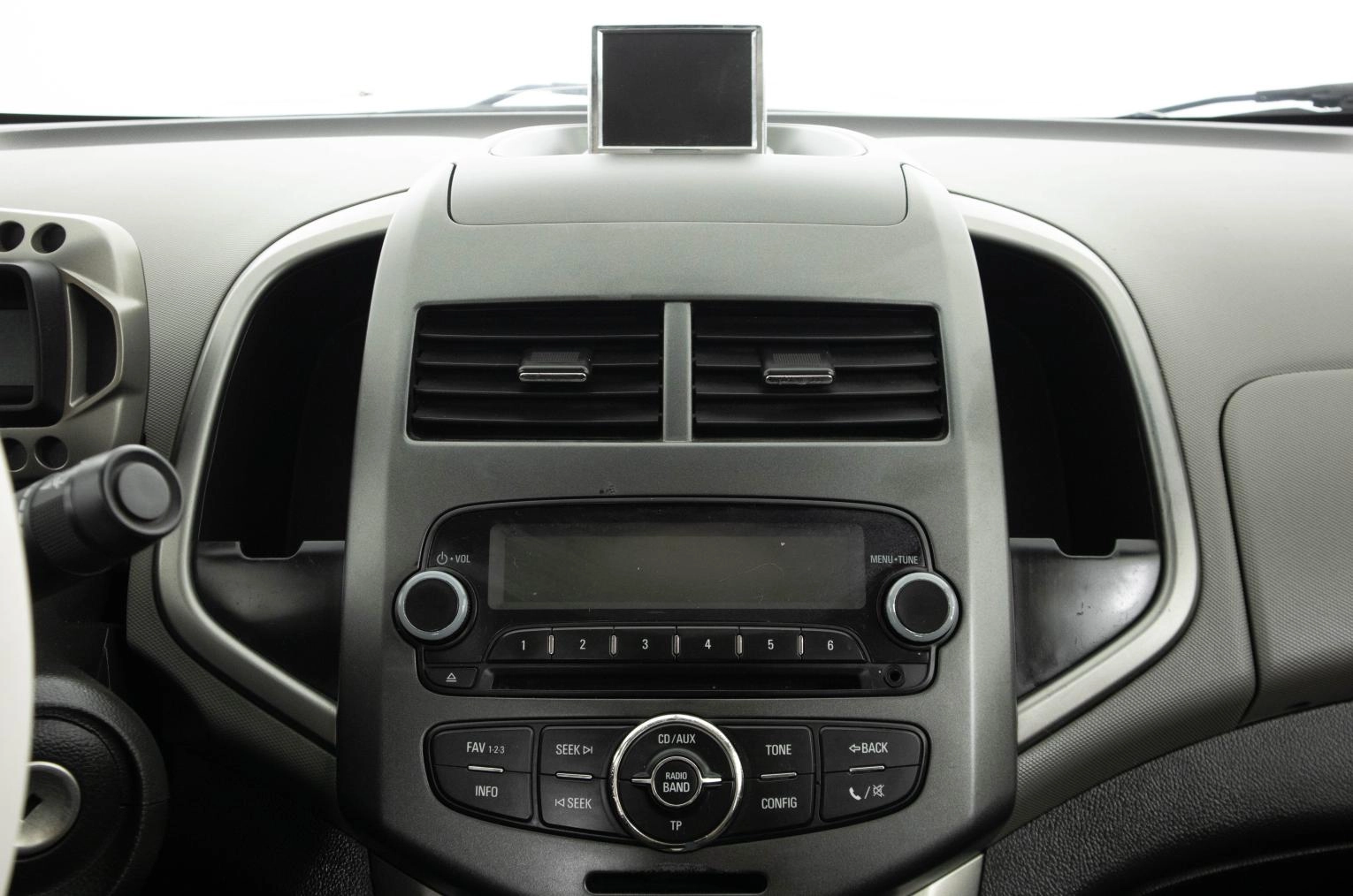 Chevrolet Aveo 14 из 19