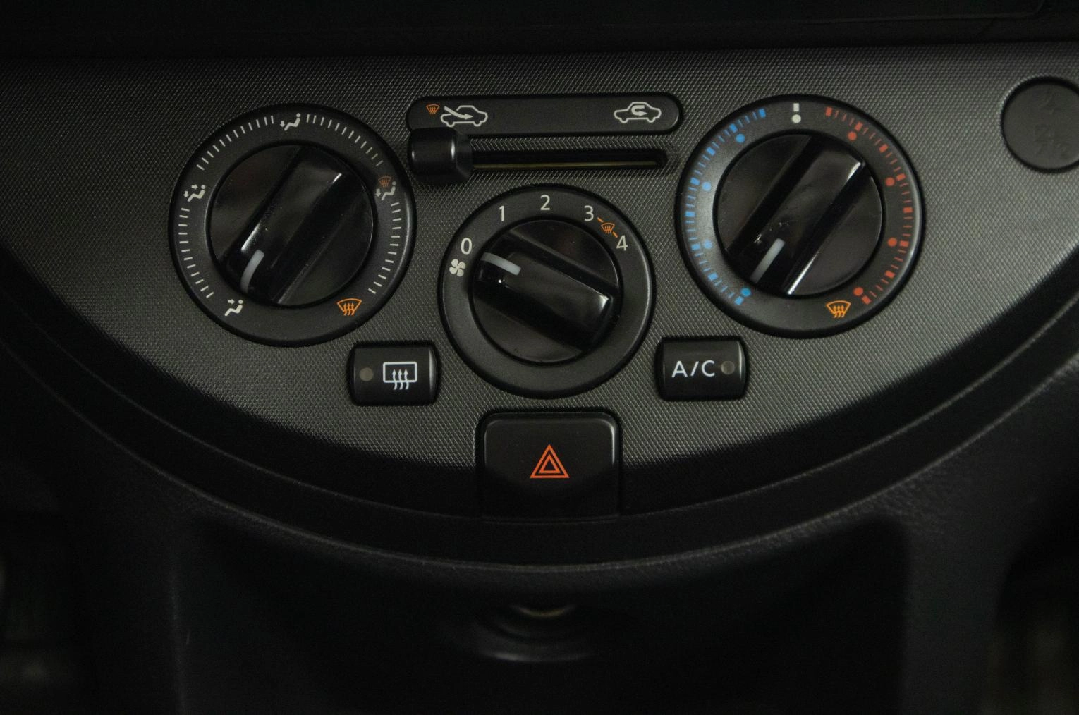 Nissan Note 16 из 21
