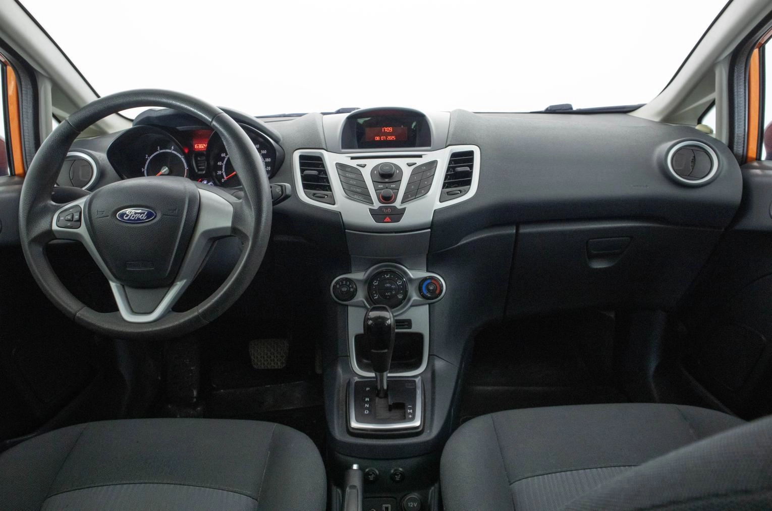 Ford Fiesta 14 из 19