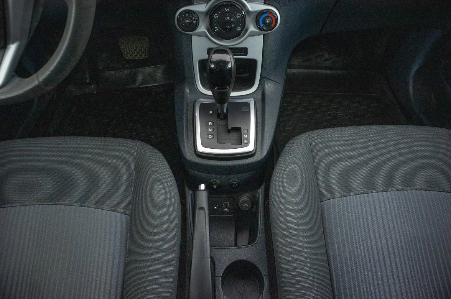 Ford Fiesta 17 из 19