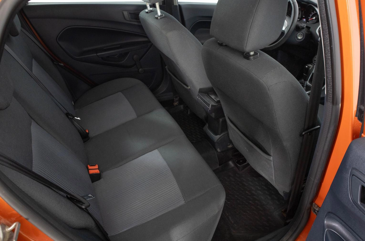 Ford Fiesta 10 из 19