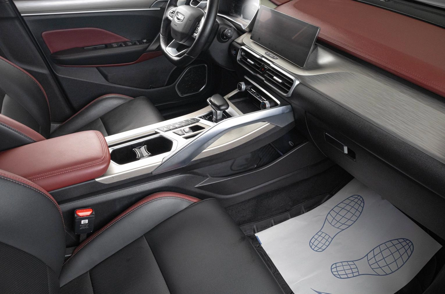 Geely Coolray 19 из 21