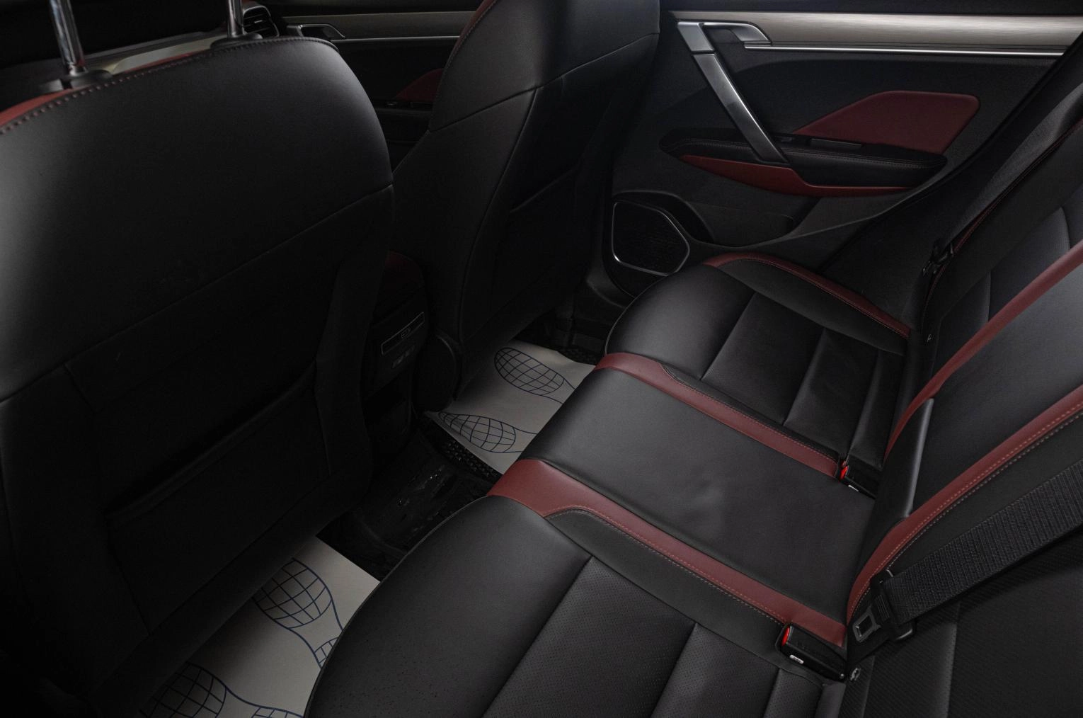 Geely Coolray 21 из 21