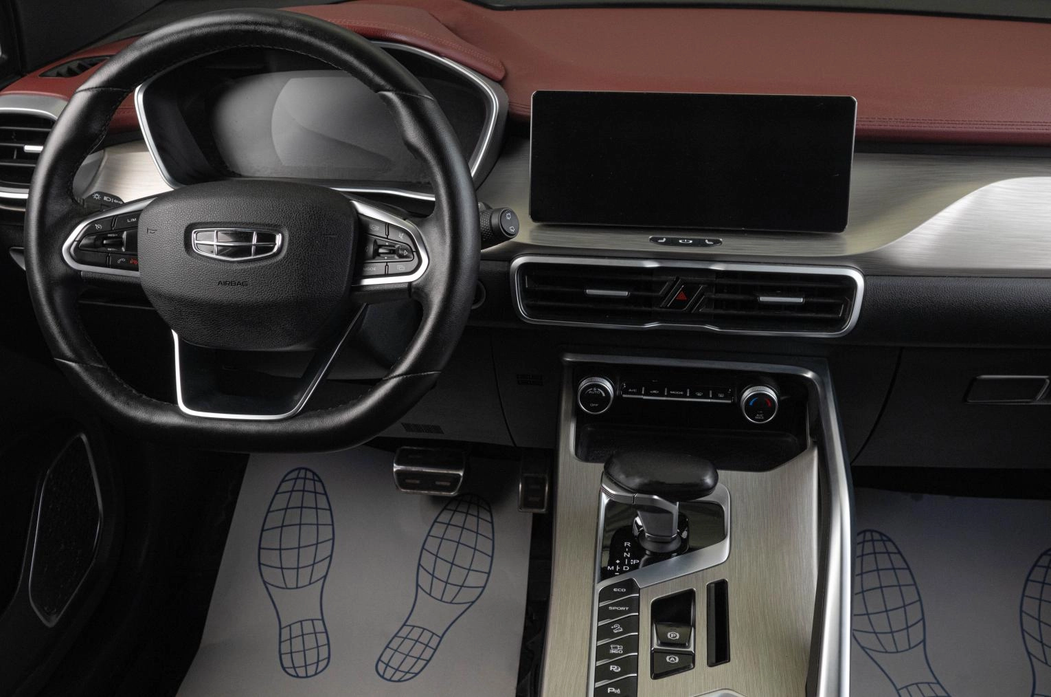 Geely Coolray 18 из 21