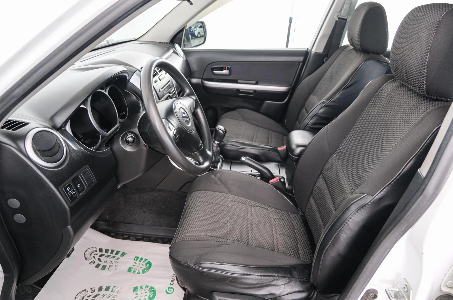 Suzuki Grand Vitara 7 из 23