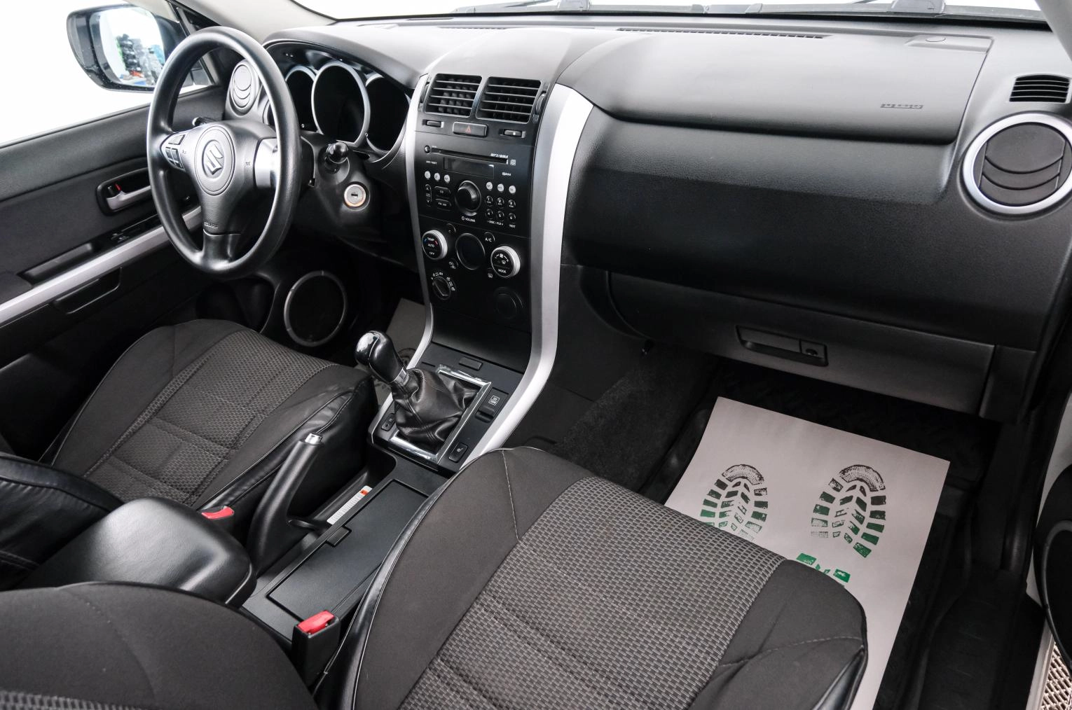 Suzuki Grand Vitara 12 из 23