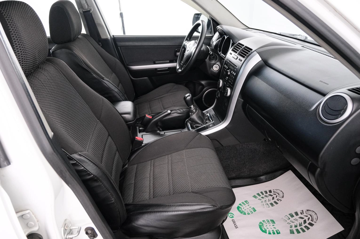 Suzuki Grand Vitara 13 из 23