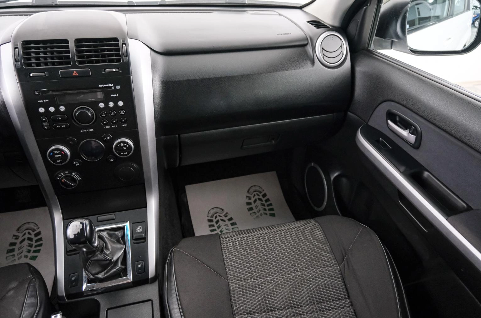 Suzuki Grand Vitara 11 из 23