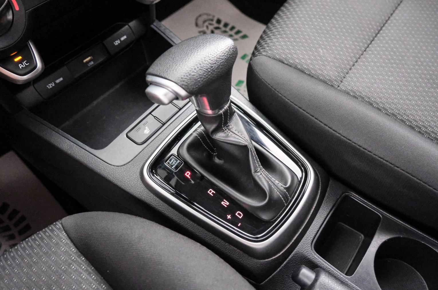 KIA Rio 16 из 23