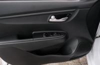 KIA Rio 20 из 23