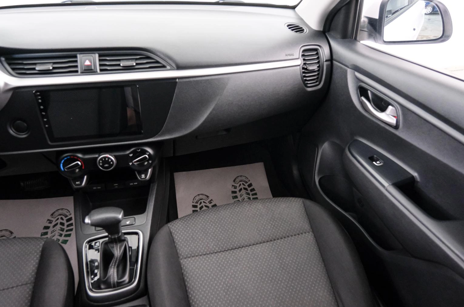 KIA Rio 11 из 23