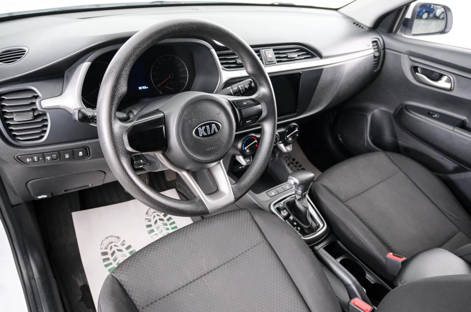 KIA Rio 8 из 23