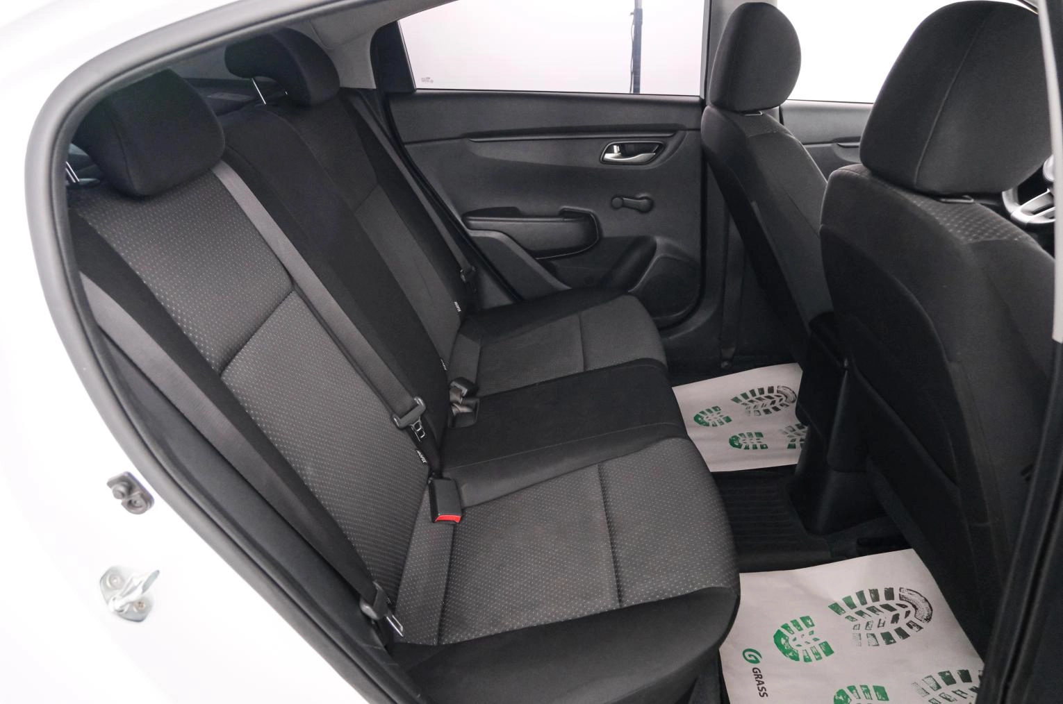 KIA Rio 22 из 23