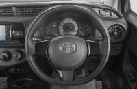 Toyota Vitz 15 из 23