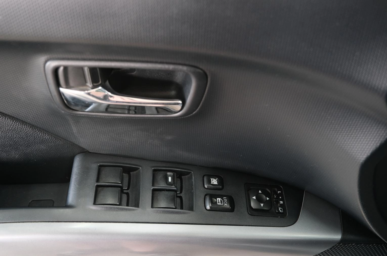 Mitsubishi Outlander 8 из 27