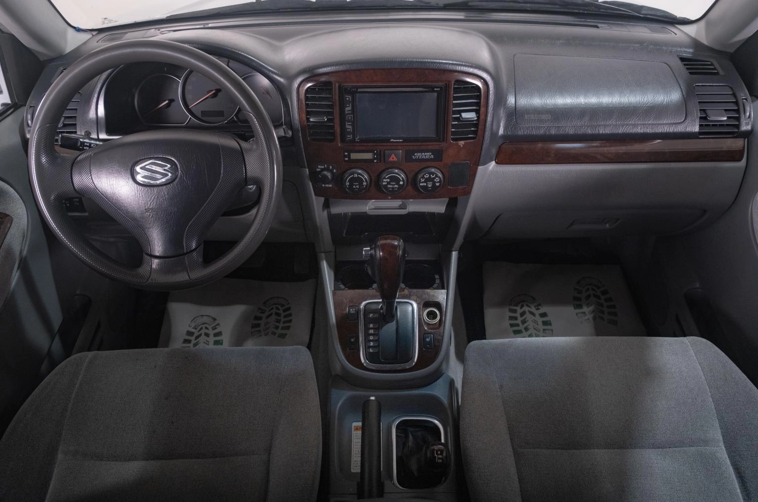 Suzuki XL7 12 из 20