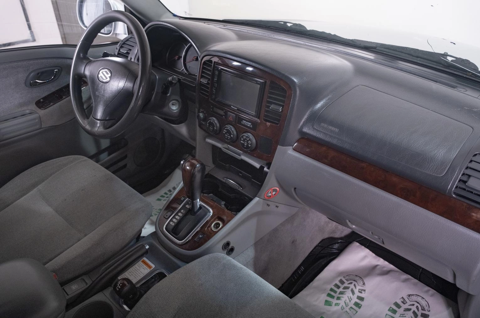 Suzuki XL7 14 из 20