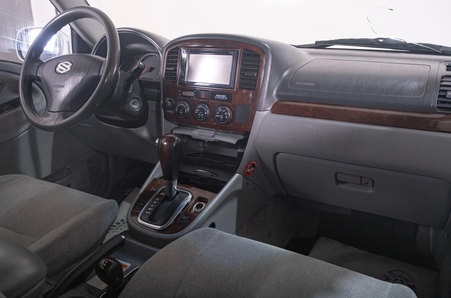 Suzuki XL7 13 из 20