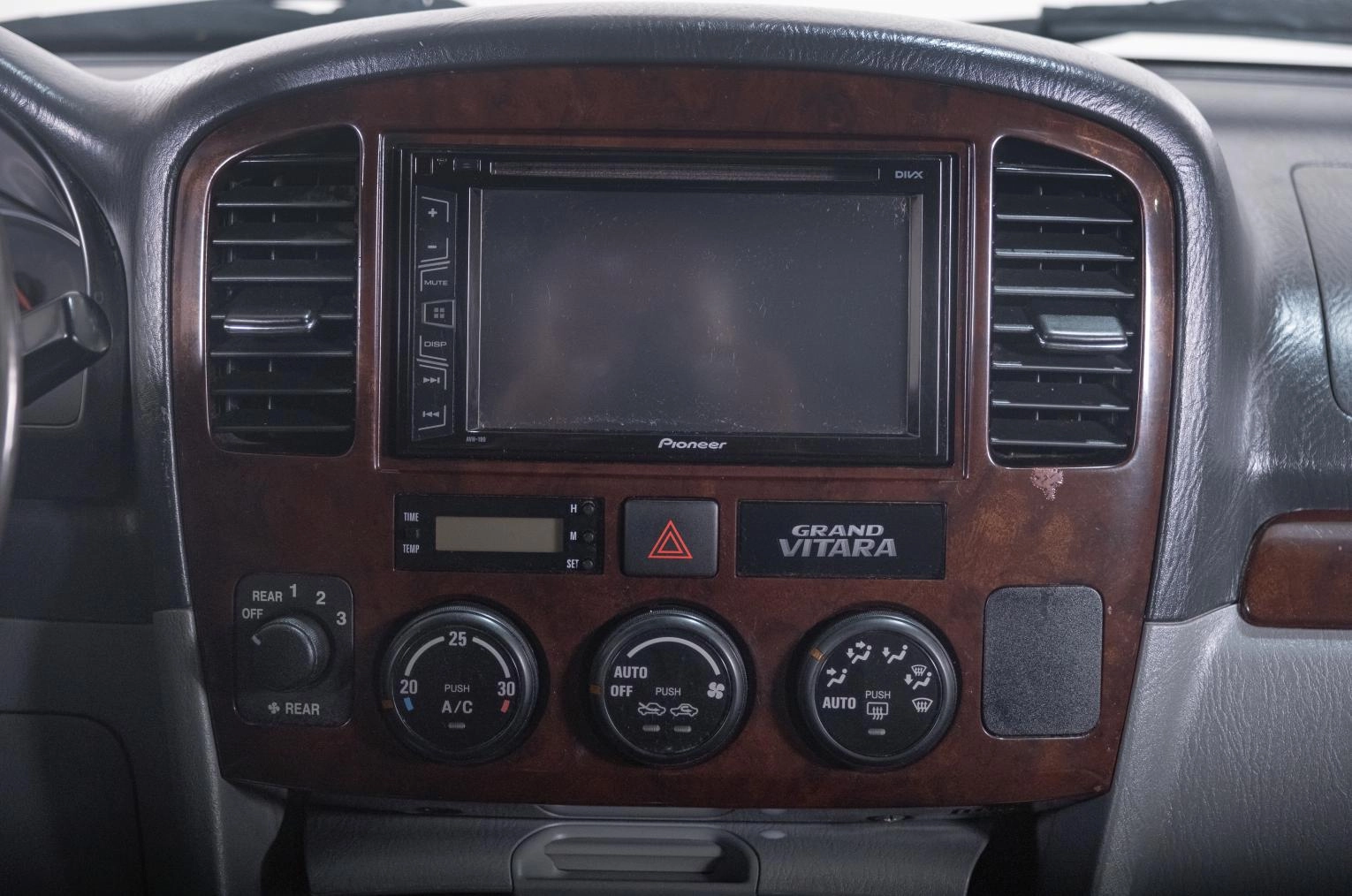 Suzuki XL7 15 из 20