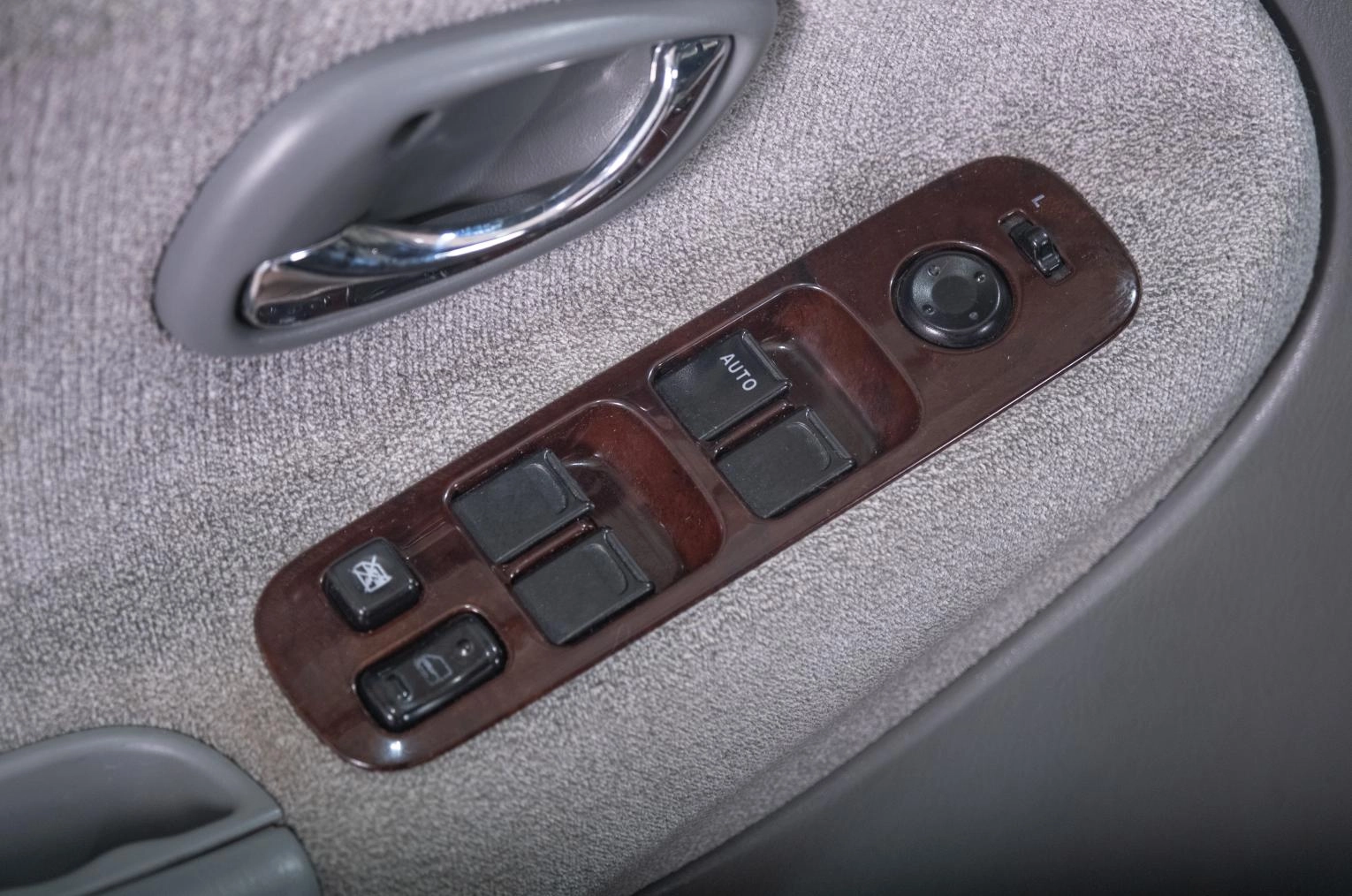 Suzuki XL7 7 из 20