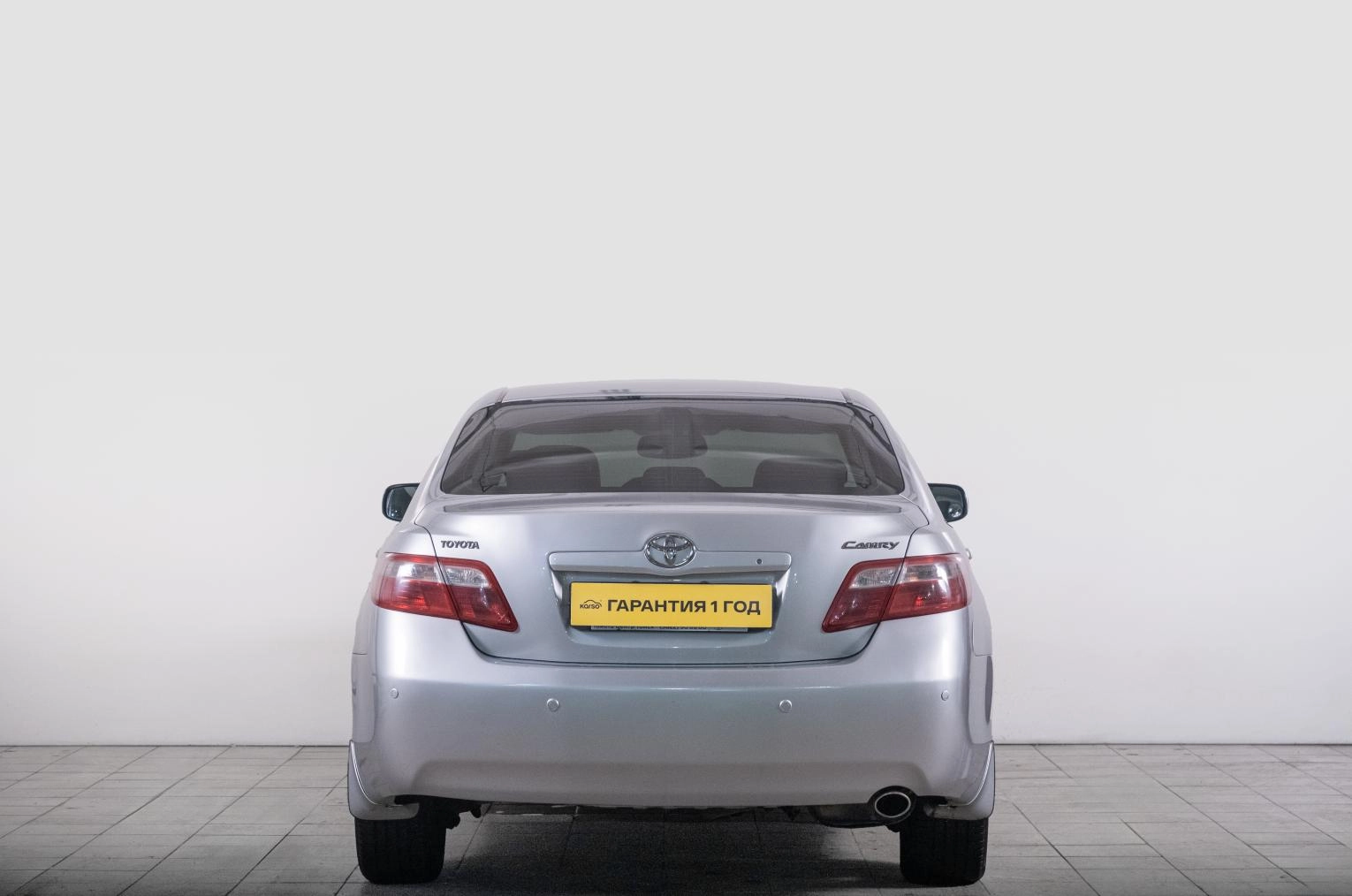 Toyota Camry 4 из 21