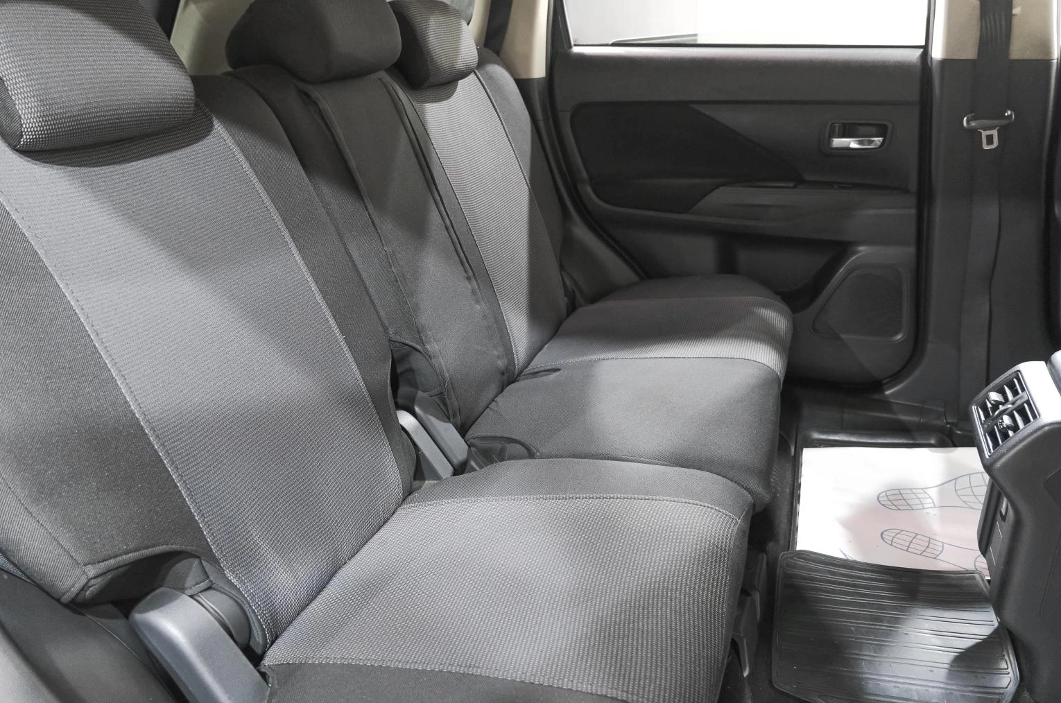 Mitsubishi Outlander 25 из 27