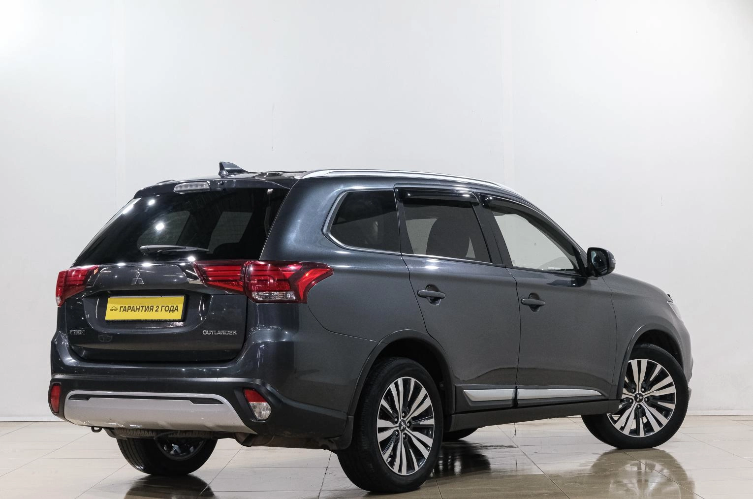 Mitsubishi Outlander 6 из 27