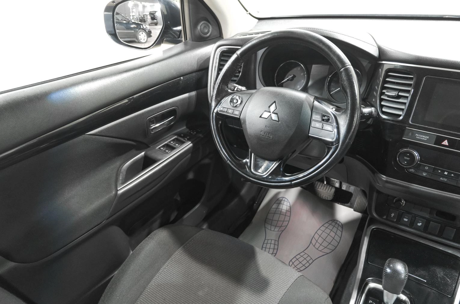 Mitsubishi Outlander 9 из 27