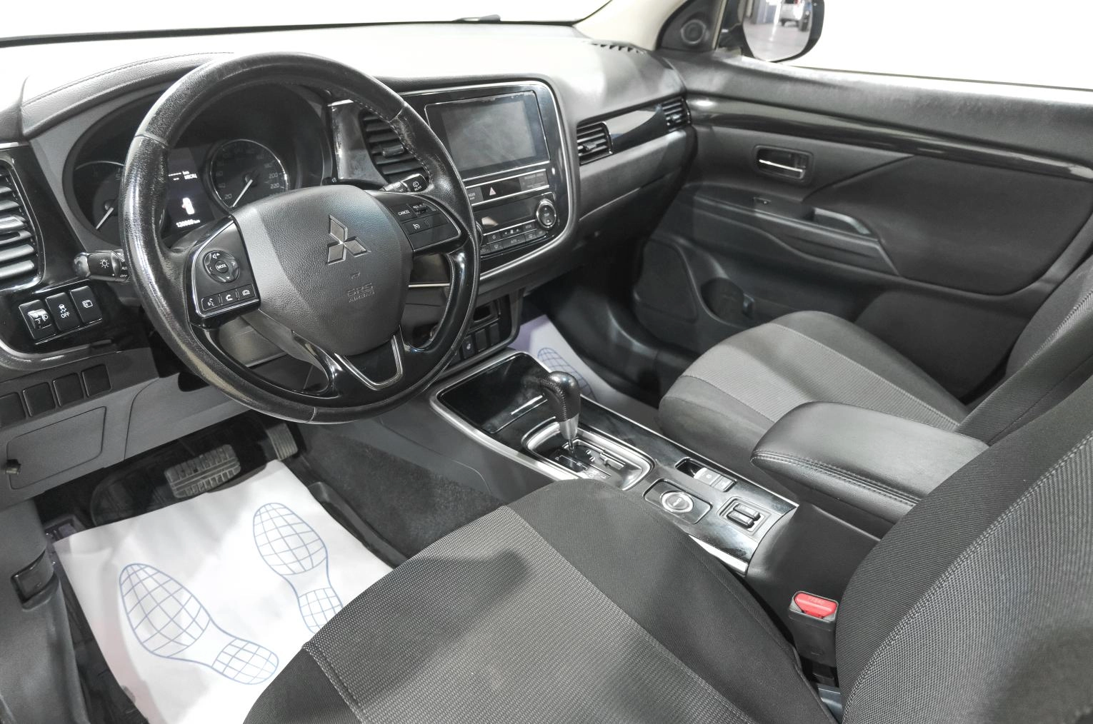 Mitsubishi Outlander 7 из 27