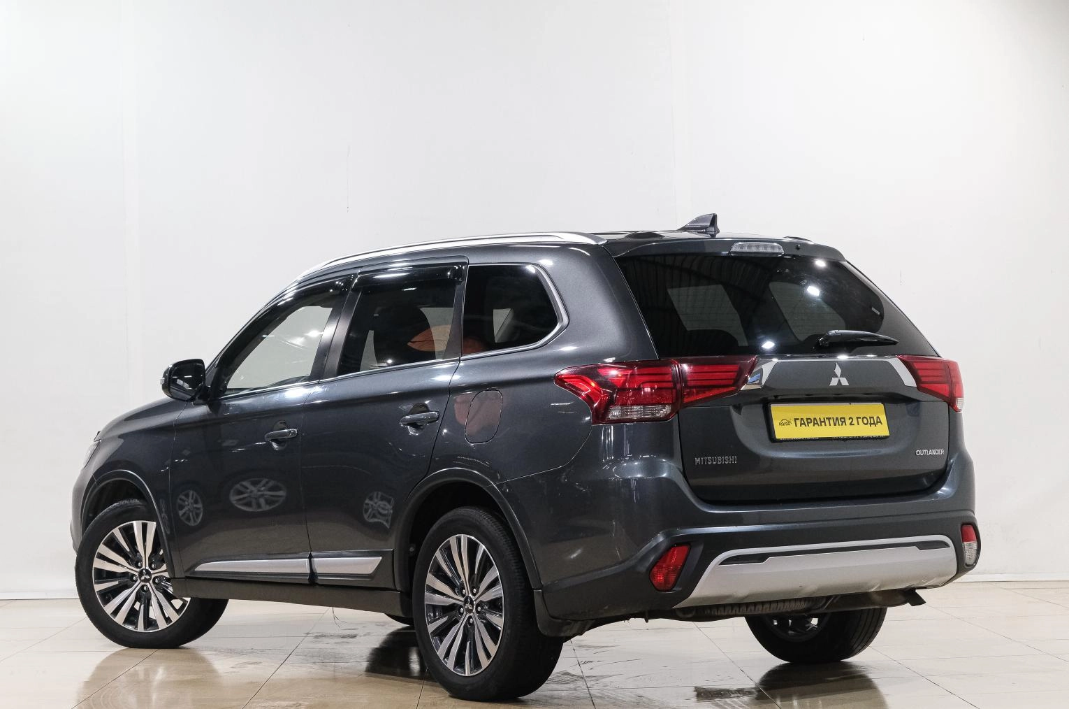 Mitsubishi Outlander 4 из 27