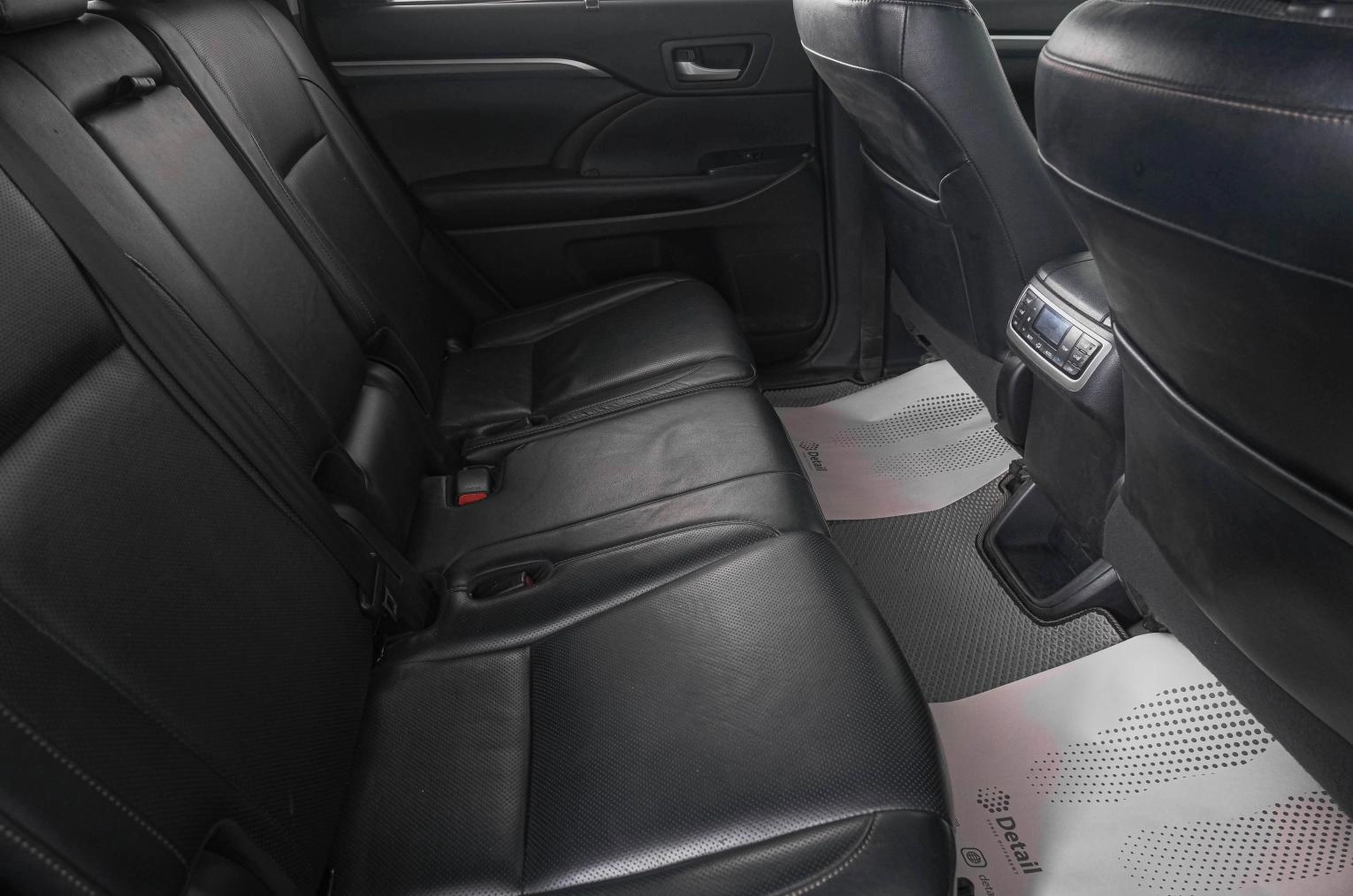 Toyota Highlander 9 из 26
