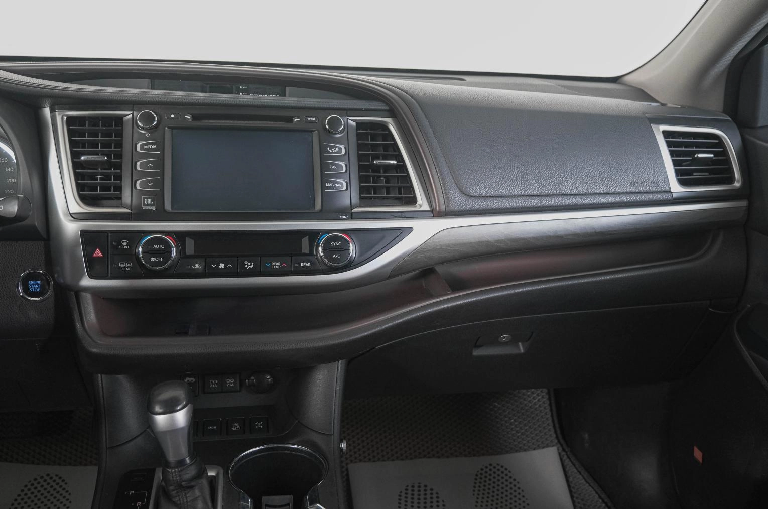 Toyota Highlander 13 из 26