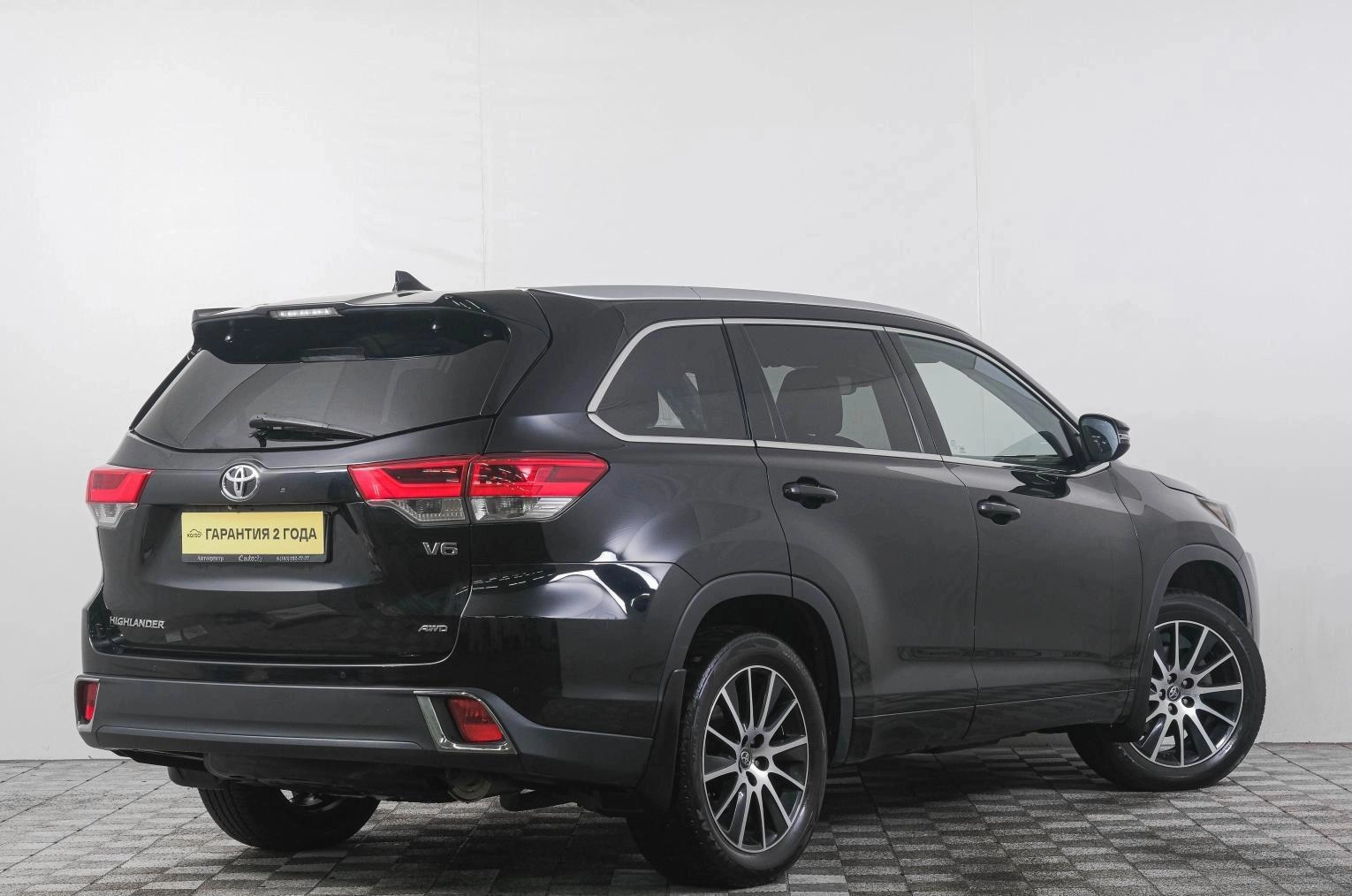 Toyota Highlander 6 из 26