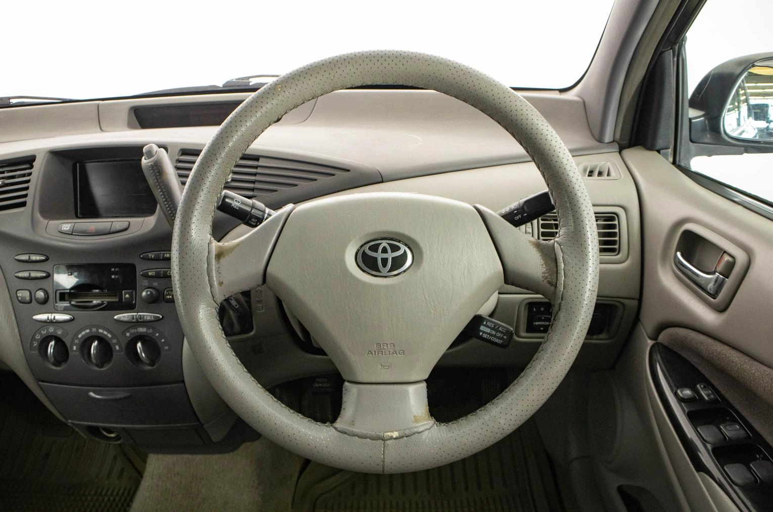 Toyota Prius 14 из 20
