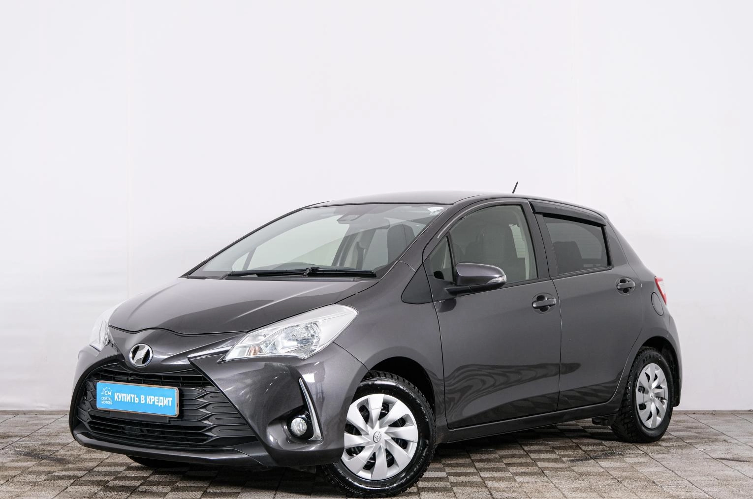 Toyota Vitz 3 из 25
