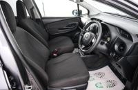 Toyota Vitz 7 из 25