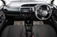 Toyota Vitz 10 из 25